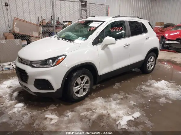 KL7CJPSB4KB904973 2019 CHEVROLET TRAX - Image 2