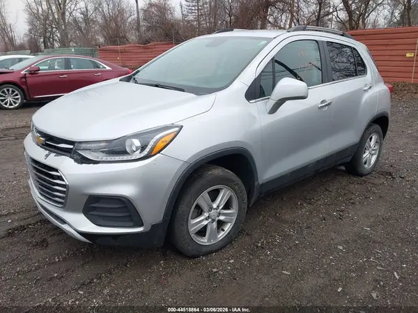 KL7CJPSB4KB909929 2019 CHEVROLET TRAX - Image 2