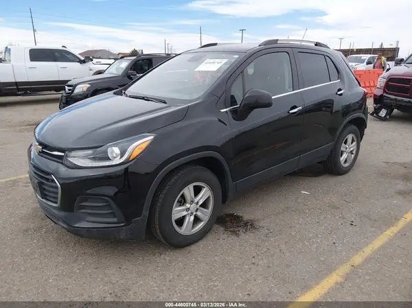 KL7CJPSB4KB917092 2019 CHEVROLET TRAX - Image 2