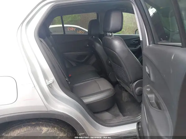 KL7CJPSB4KB926665 2019 CHEVROLET TRAX - Image 8