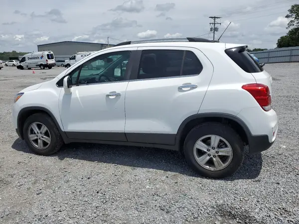 KL7CJPSB4KB926830 2019 CHEVROLET TRAX - Image 2