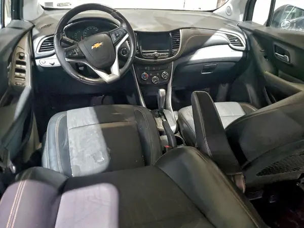 KL7CJPSB4KB927833 2019 CHEVROLET TRAX - Image 8