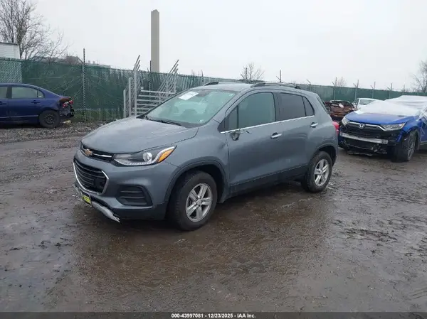 KL7CJPSB4KB936032 2019 CHEVROLET TRAX - Image 2