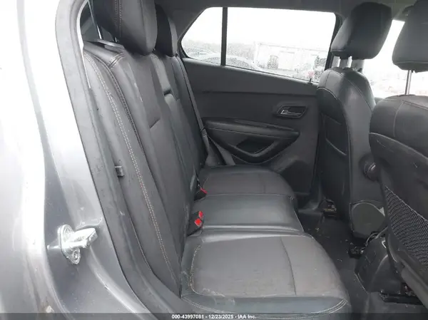 KL7CJPSB4KB936032 2019 CHEVROLET TRAX - Image 8
