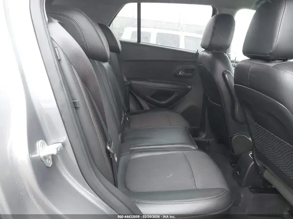 KL7CJPSB4KB936614 2019 CHEVROLET TRAX - Image 8
