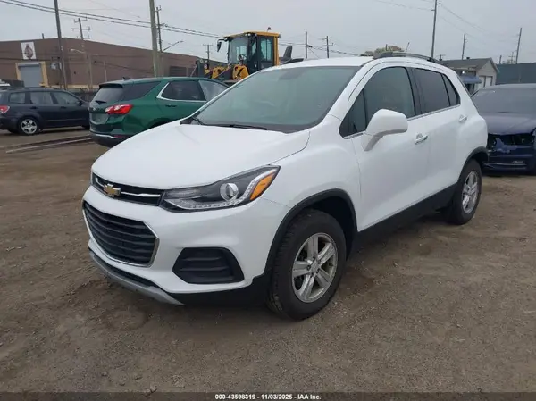 KL7CJPSB4KB949959 2019 CHEVROLET TRAX - Image 2