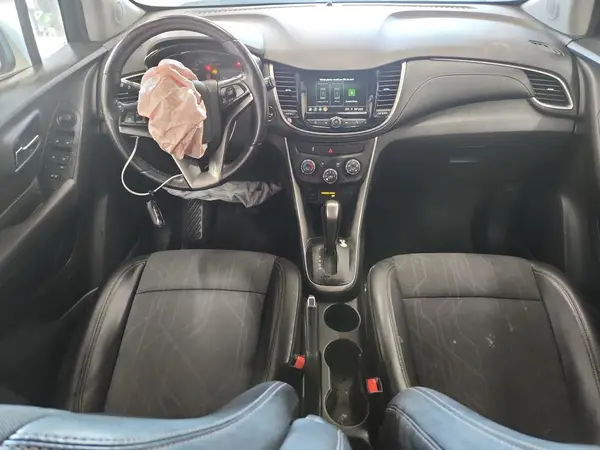 KL7CJPSB4KB954322 2019 CHEVROLET TRAX - Image 8