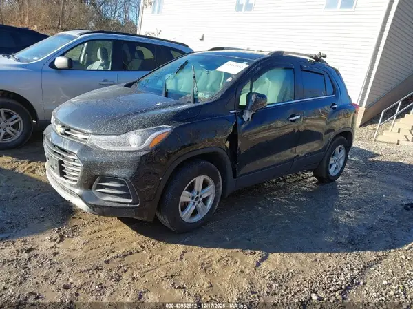 KL7CJPSB4LB001126 2020 CHEVROLET TRAX - Image 2