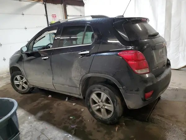 KL7CJPSB4LB001689 2020 CHEVROLET TRAX - Image 2
