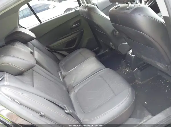 KL7CJPSB4LB008562 2020 CHEVROLET TRAX - Image 8