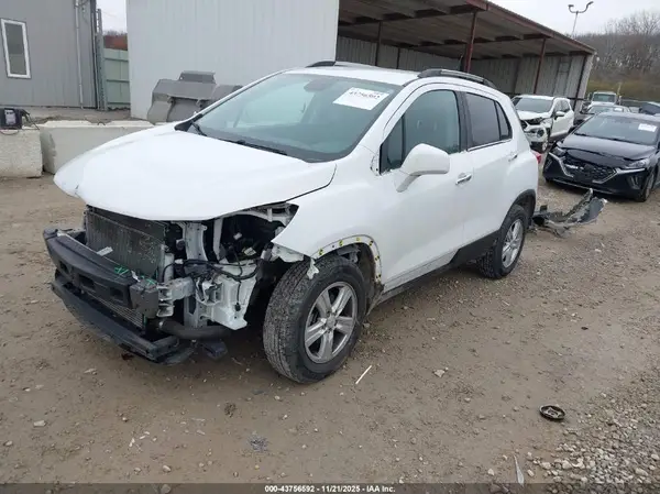KL7CJPSB4LB023403 2020 CHEVROLET TRAX - Image 2