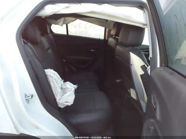 KL7CJPSB4LB037026 2020 CHEVROLET TRAX - Image 8