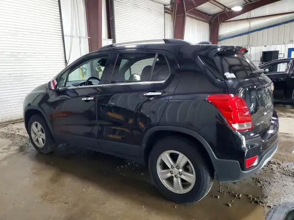 KL7CJPSB4LB037995 2020 CHEVROLET TRAX - Image 2