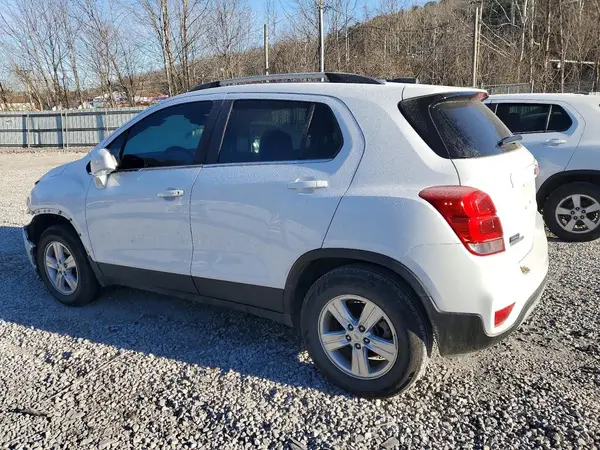 KL7CJPSB4LB312832 2020 CHEVROLET TRAX - Image 2