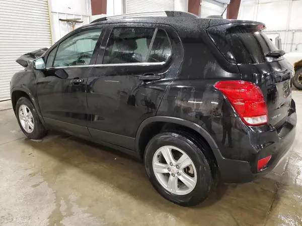 KL7CJPSB4LB317464 2020 CHEVROLET TRAX - Image 2