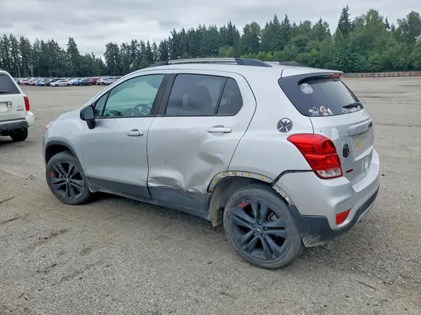 KL7CJPSB4LB325421 2020 CHEVROLET TRAX - Image 2