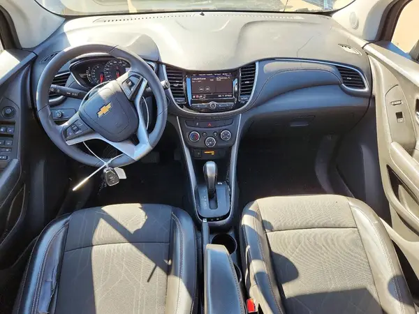 KL7CJPSB4LB332773 2020 CHEVROLET TRAX - Image 8