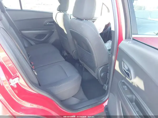 KL7CJPSB4LB349153 2020 CHEVROLET TRAX - Image 8
