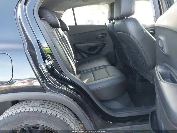 KL7CJPSB4MB317840 2021 CHEVROLET TRAX - Image 8
