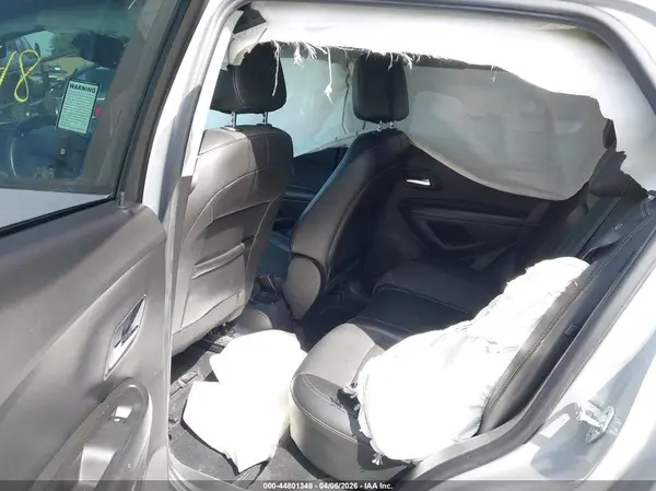 KL7CJPSB4MB324755 2021 CHEVROLET TRAX - Image 8