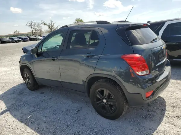 KL7CJPSB4MB326795 2021 CHEVROLET TRAX - Image 2