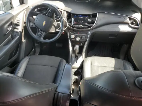 KL7CJPSB4MB326795 2021 CHEVROLET TRAX - Image 8
