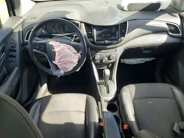 KL7CJPSB4MB337540 2021 CHEVROLET TRAX - Image 8