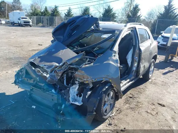 KL7CJPSB4MB339238 2021 CHEVROLET TRAX - Image 2