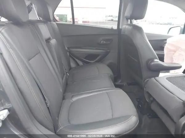 KL7CJPSB4MB346304 2021 CHEVROLET TRAX - Image 8
