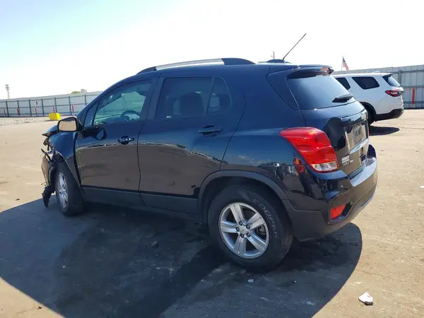 KL7CJPSB4MB351664 2021 CHEVROLET TRAX - Image 2