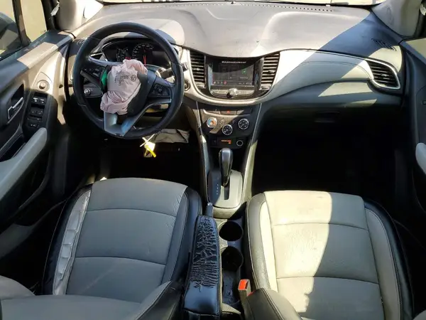 KL7CJPSB4MB351664 2021 CHEVROLET TRAX - Image 8