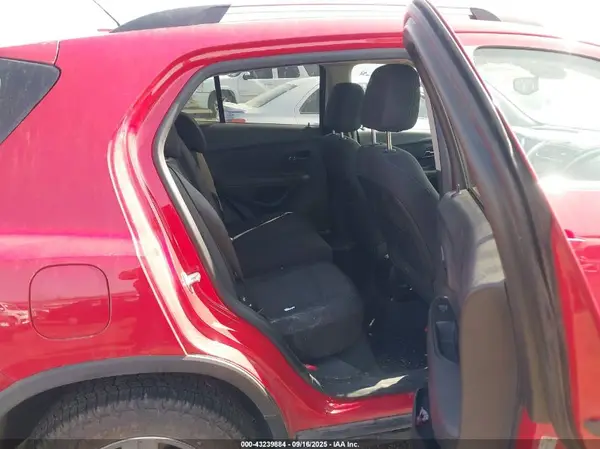 KL7CJPSB5GB534740 2016 CHEVROLET TRAX - Image 8