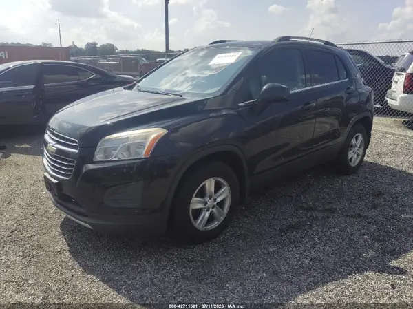 KL7CJPSB5GB558214 2016 CHEVROLET TRAX - Image 2