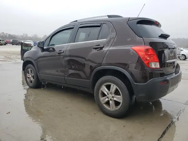 KL7CJPSB5GB571044 2016 CHEVROLET TRAX - Image 2