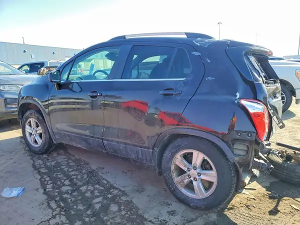 KL7CJPSB5GB605158 2016 CHEVROLET TRAX - Image 2