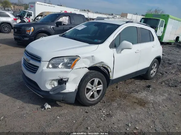 KL7CJPSB5GB605967 2016 CHEVROLET TRAX - Image 2