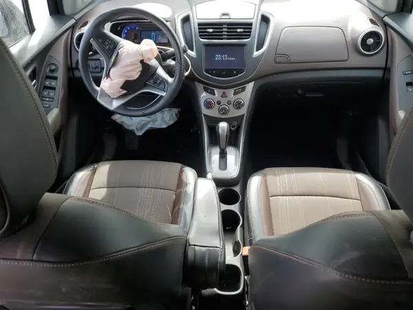 KL7CJPSB5GB609601 2016 CHEVROLET TRAX - Image 8