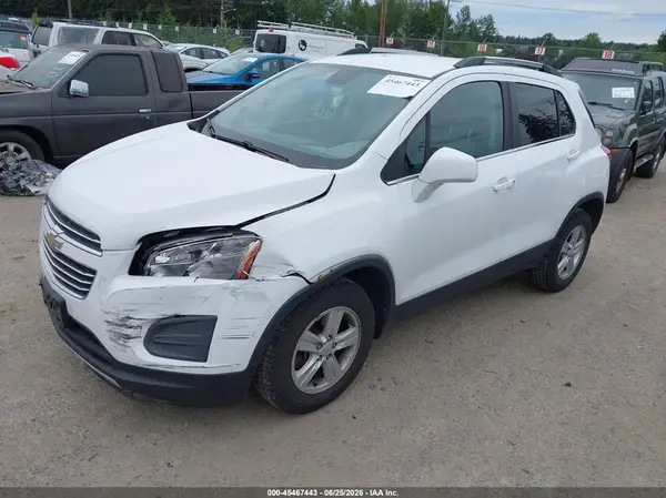 KL7CJPSB5GB628570 2016 CHEVROLET TRAX - Image 2