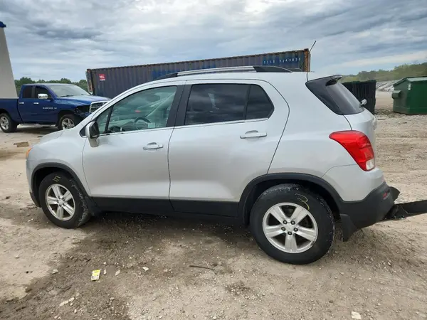 KL7CJPSB5GB654330 2016 CHEVROLET TRAX - Image 2