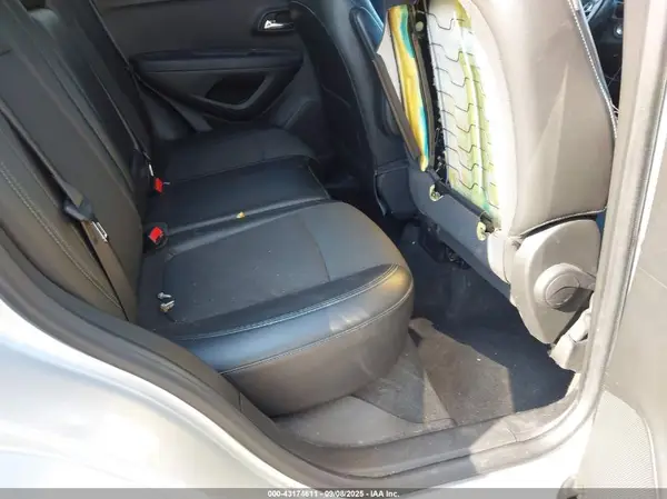 KL7CJPSB5GB657034 2016 CHEVROLET TRAX - Image 8