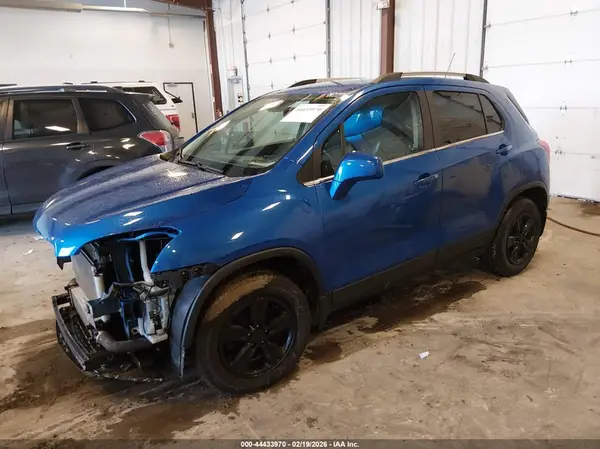 KL7CJPSB5GB759675 2016 CHEVROLET TRAX - Image 2