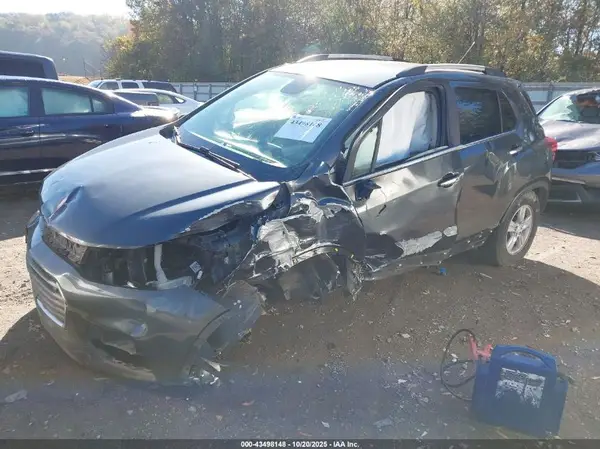 KL7CJPSB5HB073346 2017 CHEVROLET TRAX - Image 2