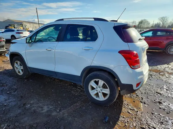 KL7CJPSB5HB105566 2017 CHEVROLET TRAX - Image 2