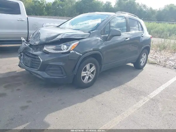 KL7CJPSB5HB107785 2017 CHEVROLET TRAX - Image 2