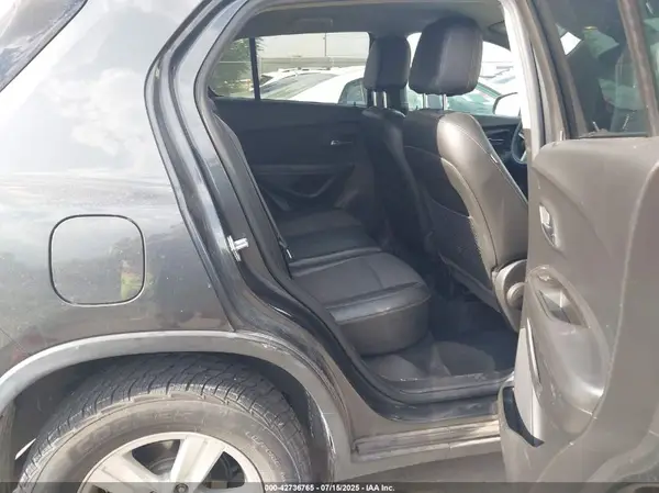 KL7CJPSB5HB107785 2017 CHEVROLET TRAX - Image 8