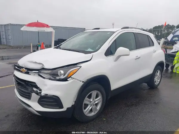 KL7CJPSB5HB132752 2017 CHEVROLET TRAX - Image 2