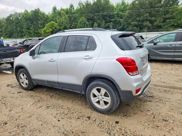 KL7CJPSB5HB136574 2017 CHEVROLET TRAX - Image 2