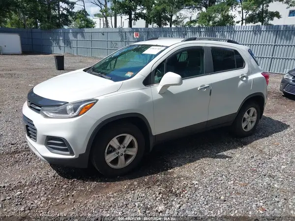 KL7CJPSB5HB211211 2017 CHEVROLET TRAX - Image 2