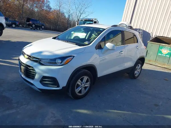 KL7CJPSB5HB220653 2017 CHEVROLET TRAX - Image 2