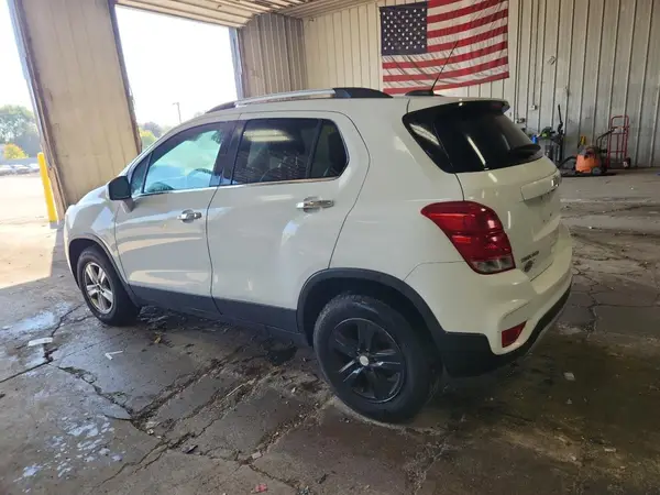 KL7CJPSB5HB225190 2017 CHEVROLET TRAX - Image 2